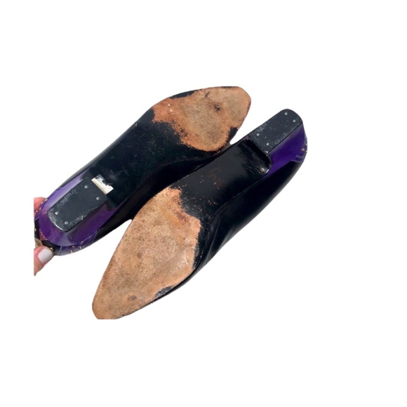 MARGARET JERROLD Vintage 1980s black pumps with Red Green Gold Accent Studs 9 - Picture 6 of 9